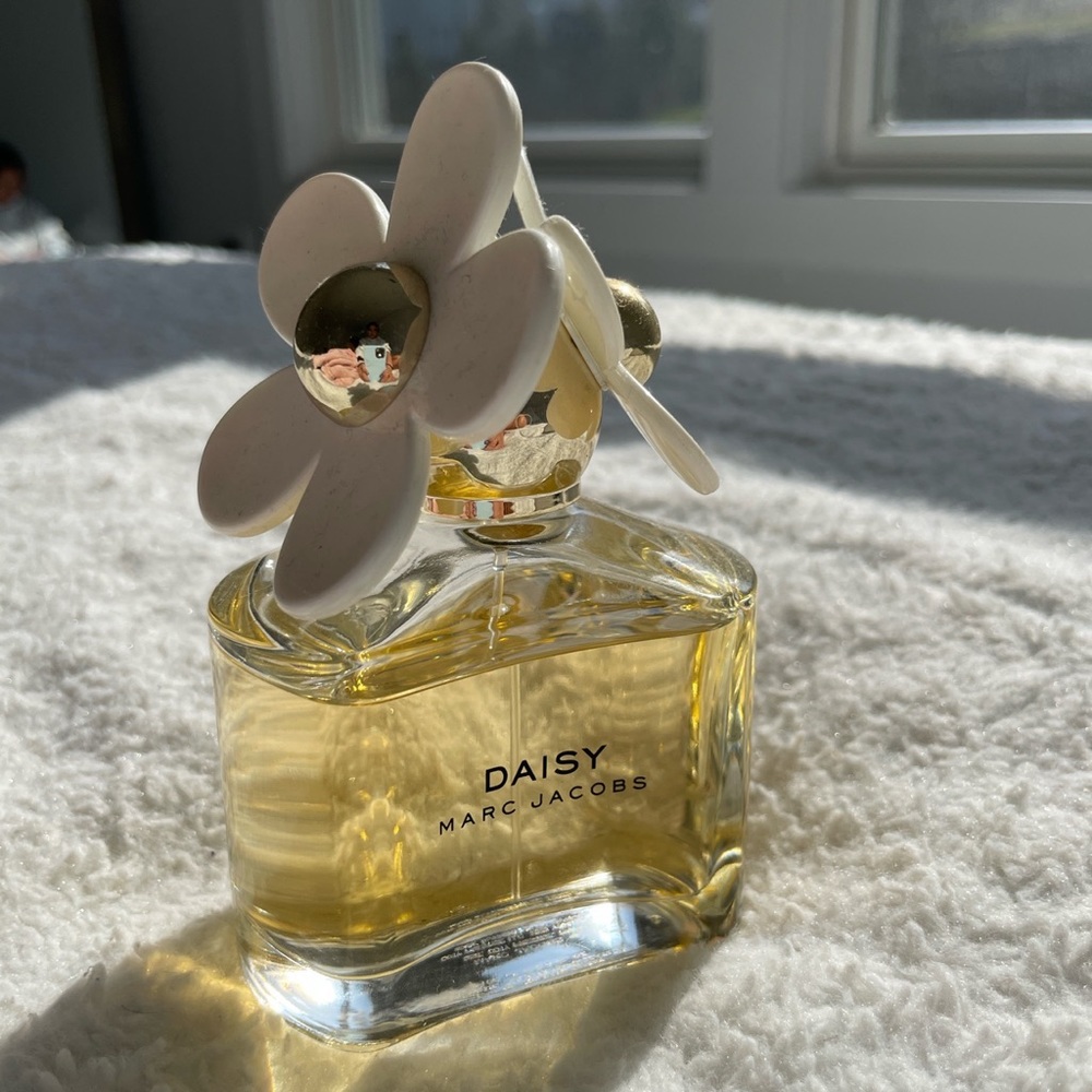 daisy by marc jacobs perfume